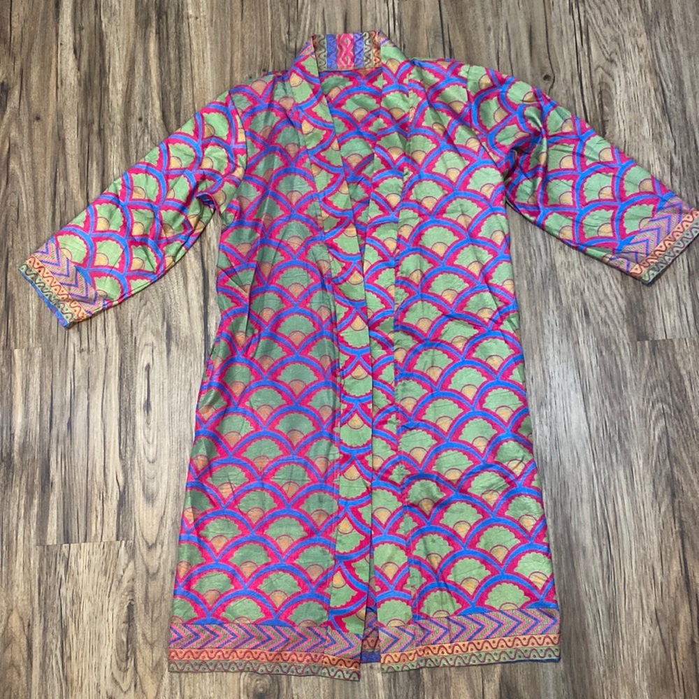 DGY robe, no tie, new never worn